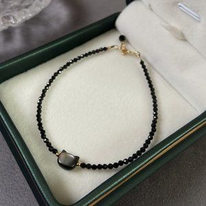 Natural Black spinel+ catty shaped Shell+ Gold plated Silver bracelet
